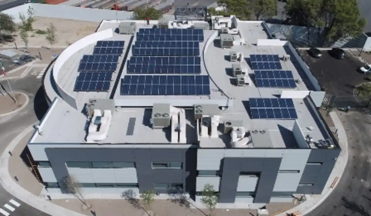 instalación-placas-solares-en-empresas